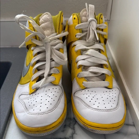 Nike Dunk High "Tour Yellow Metallic Silver" women’s size 9 sneakers - Picture 5 of 7